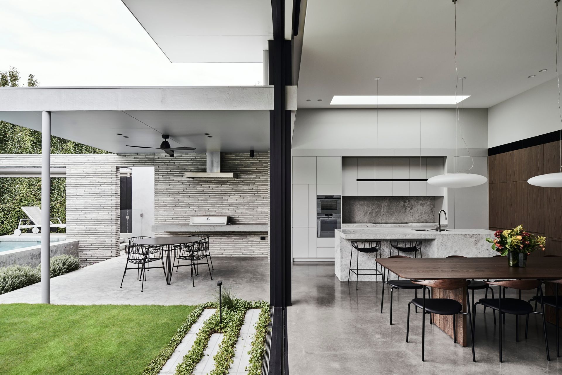 Petersen-Kolumba-K91-Brighton-Hanson-rear-yard-min.JPG