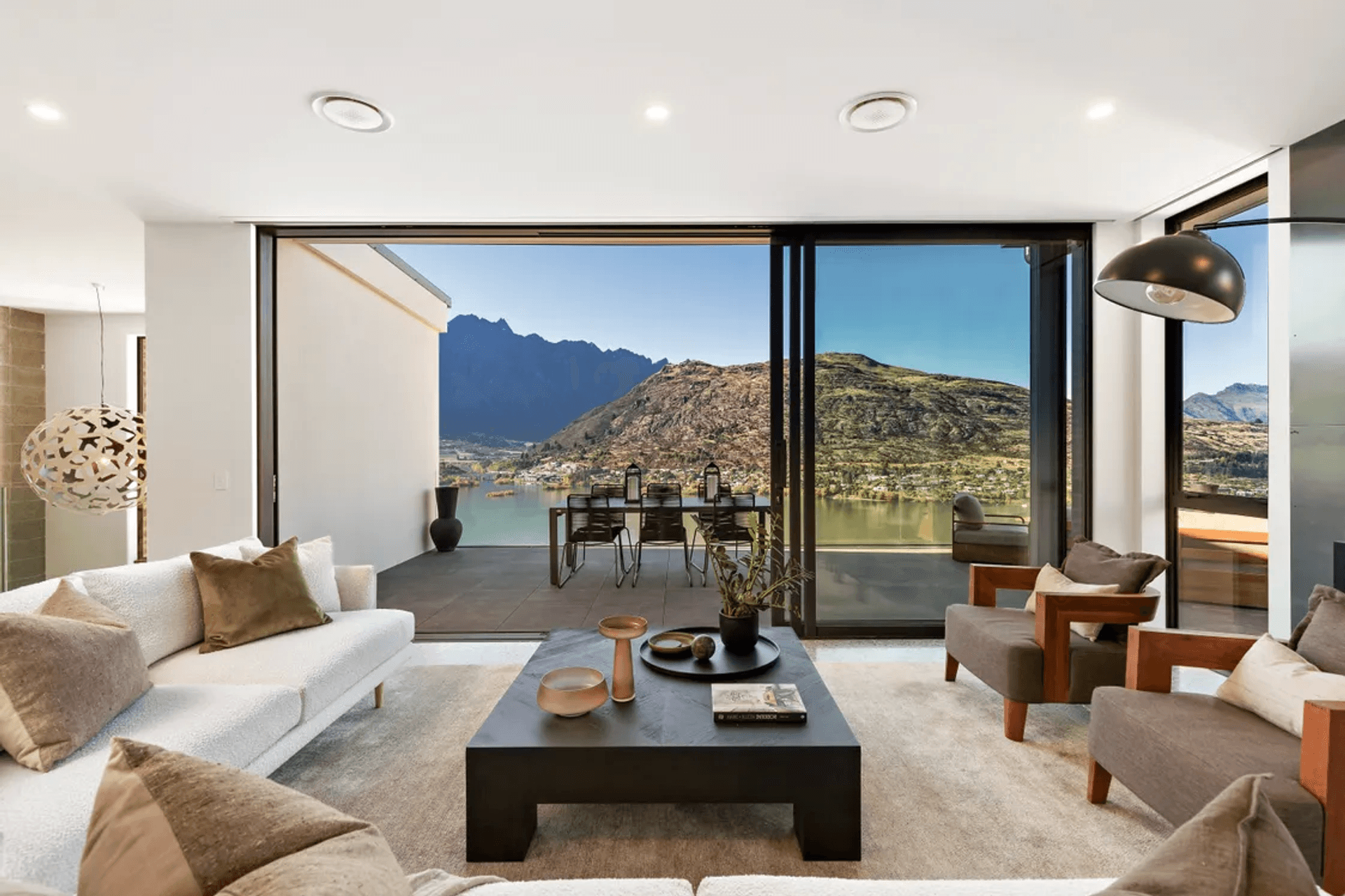 Lynch Lane,  Queenstown