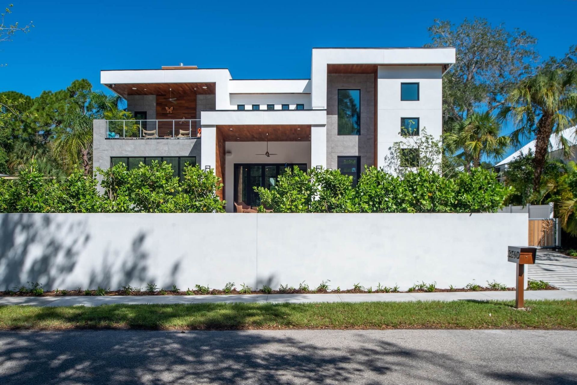 SRQ-BayShoreHome-Drone8.jpg