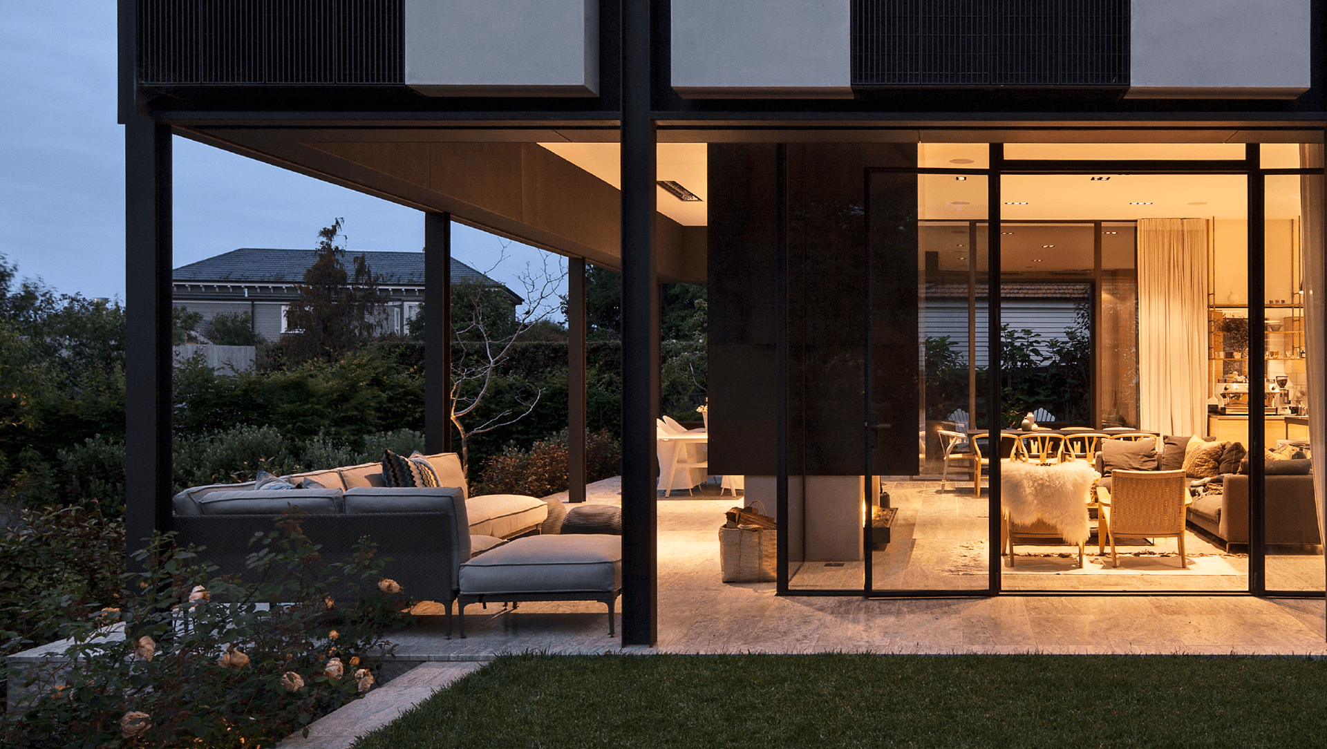 Country House in the City banner