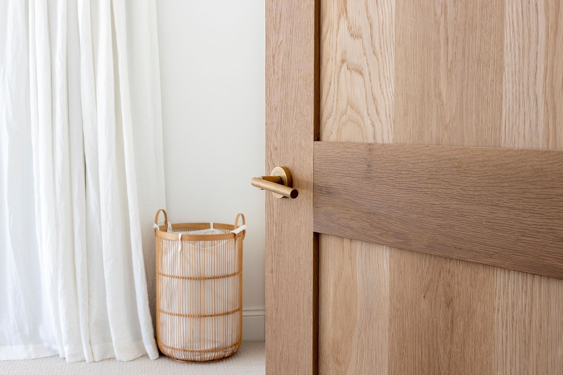 WindsorHardwareItalianCharlestonLeverRumbledBrassBedroomBendigoFarmhouseWebsite.jpg