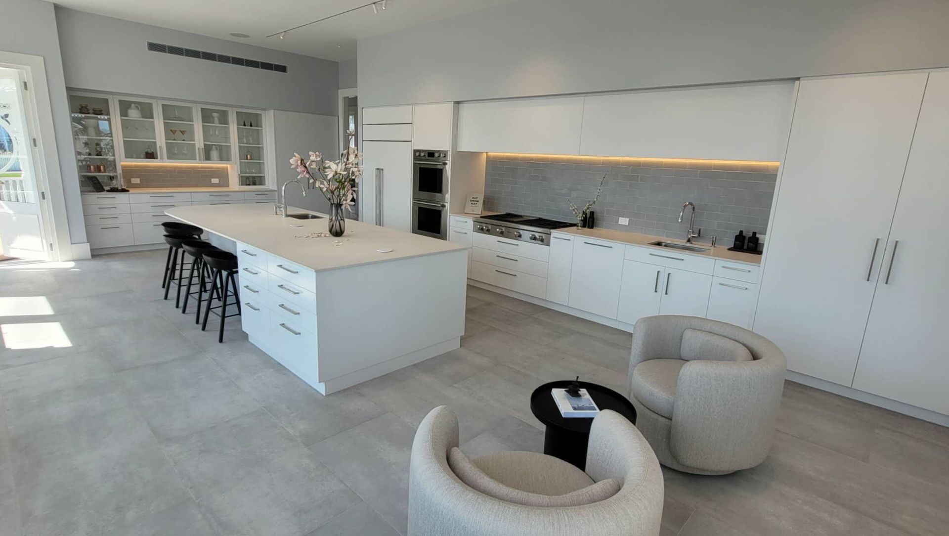 Damn Good Tiling - high end tiling banner