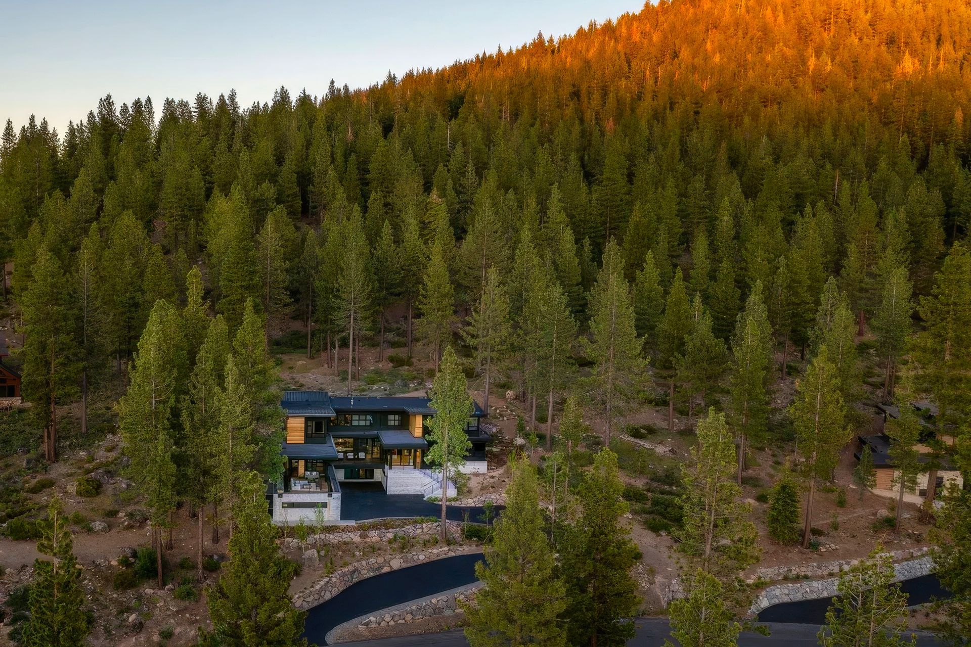 imgi676-Martis-Camp-Realty-Home-652-aerial-2-upscaled-by-Replicate.jpg