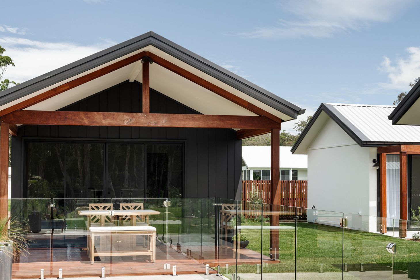 oblique-brushedconcrete-hardiefinetexture-exterior-modernfarmhouse-annabay-bakkerhomes-jameshardie-45.jpg