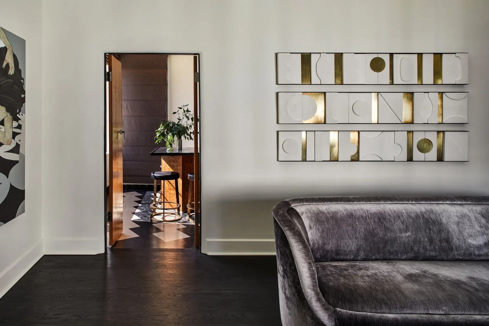 rossmore-residence-living-room-transitionwebp-ap-compressed.jpg