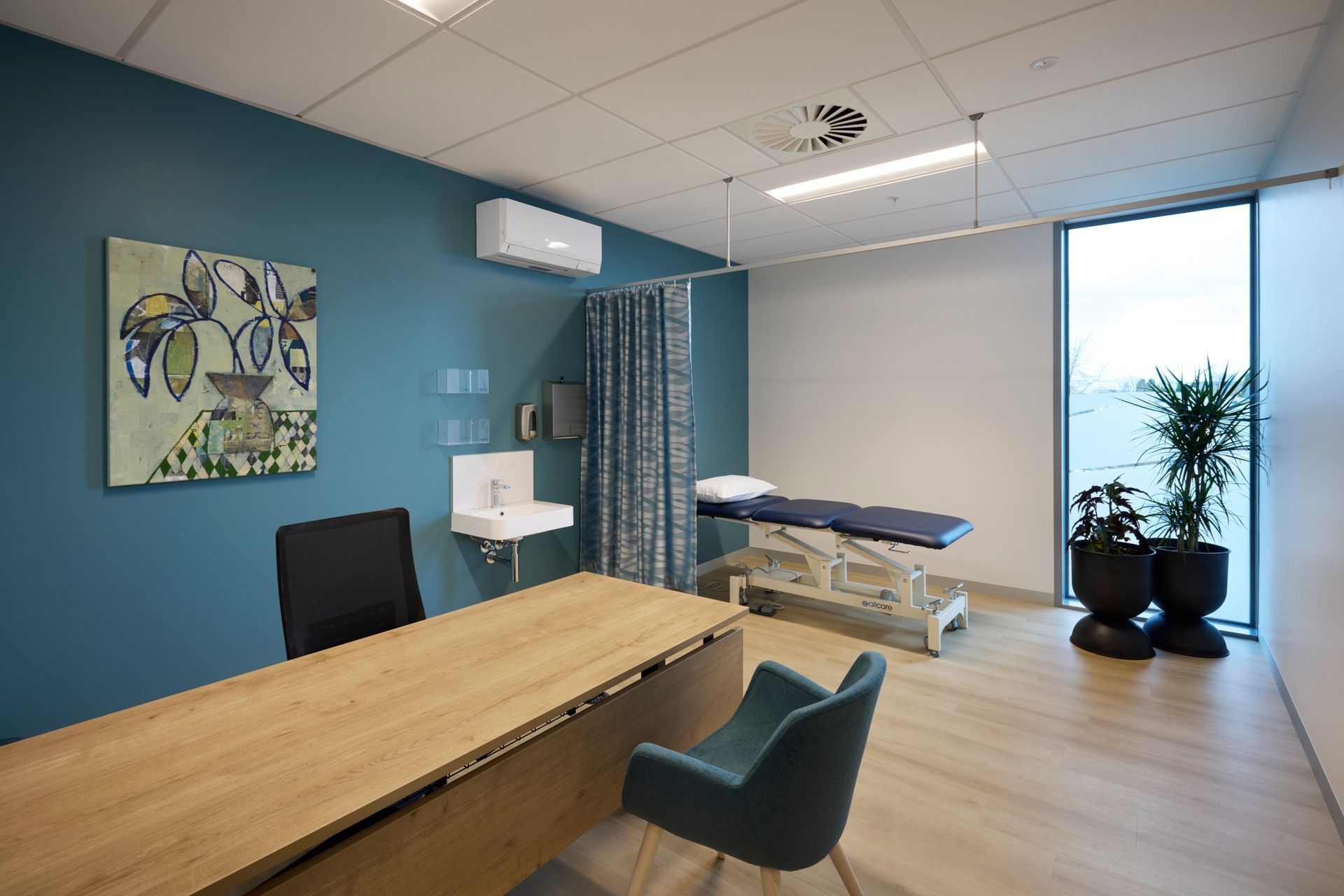 Endoscopy-on-ClarenceConsulting-RoomAmanda-Aitken-Photography8.jpg