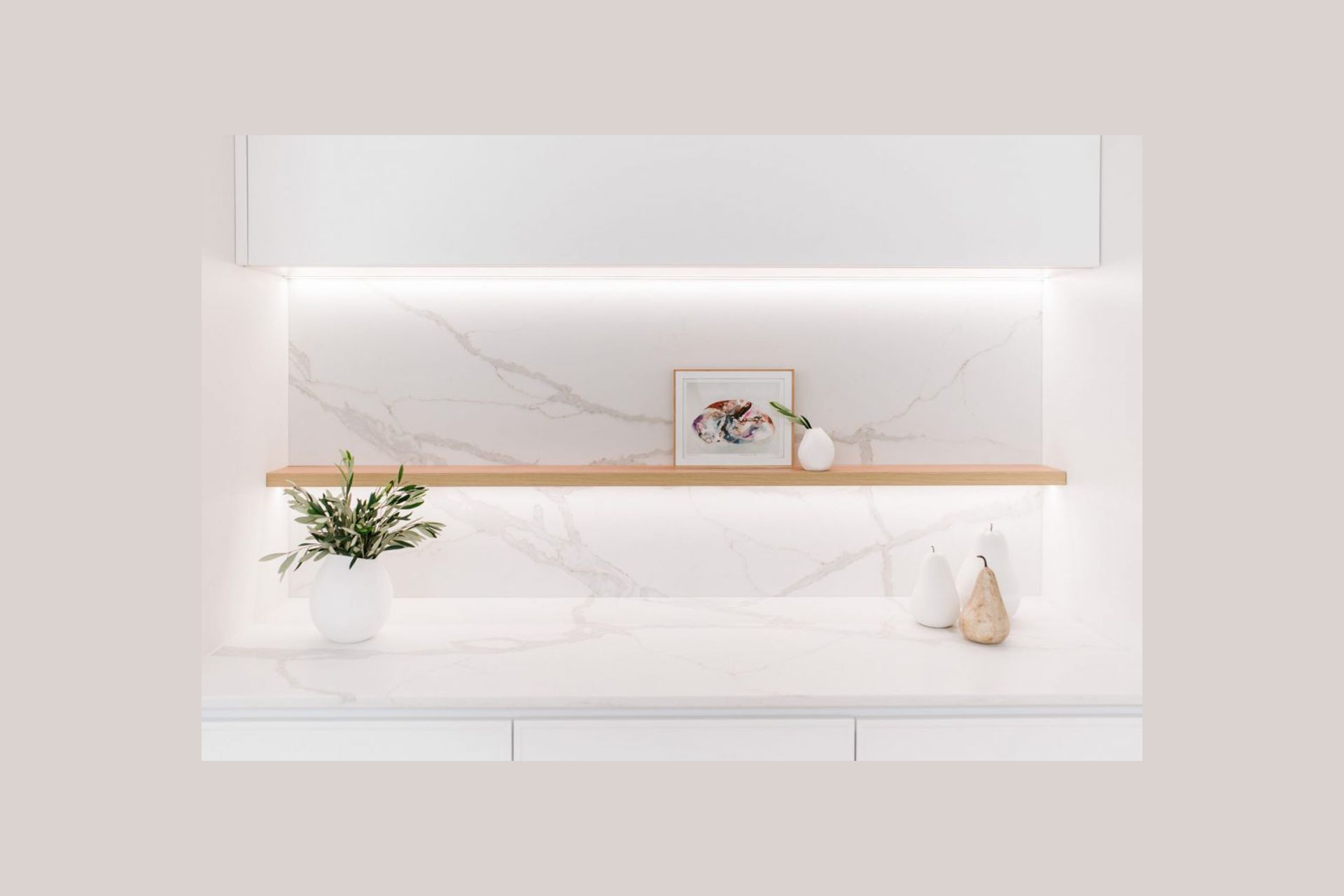 014-Modern-Kitchen-design-bar-Mosman-1084x721.jpg