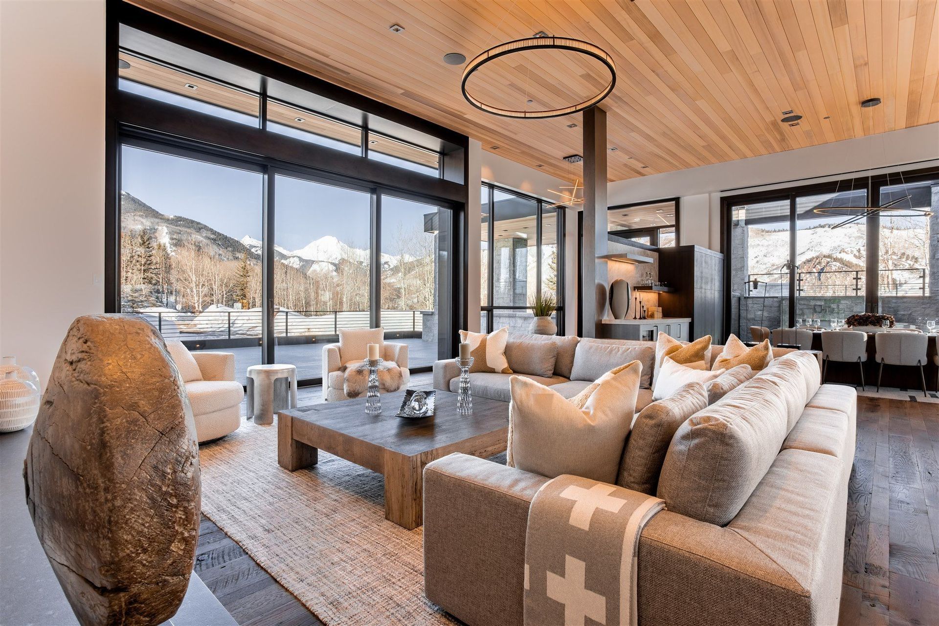 825DivideMainLevelD16714-HDR.jpg