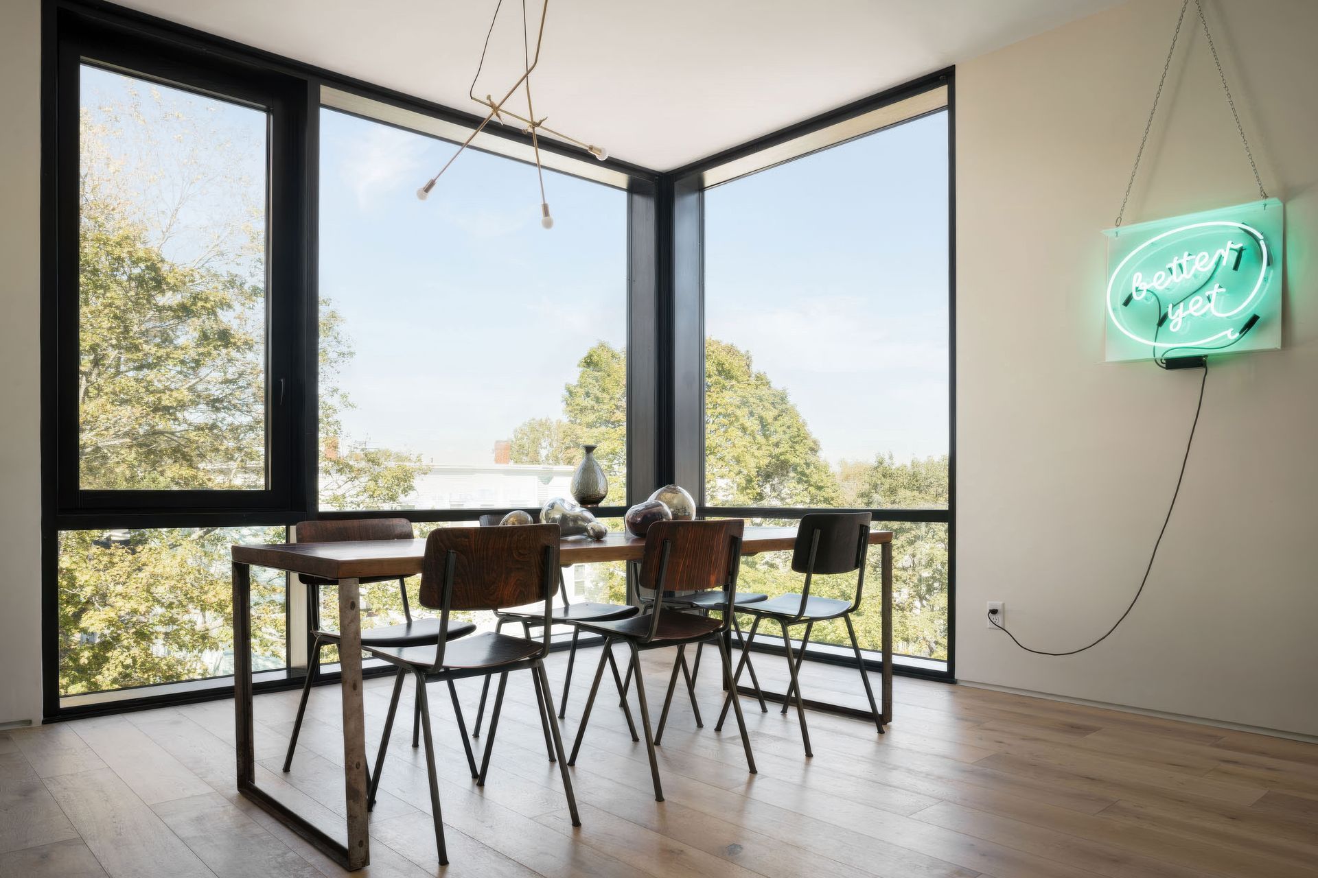 Boxed-Indiningroom-gigapixel-standard-v2-2x.jpeg