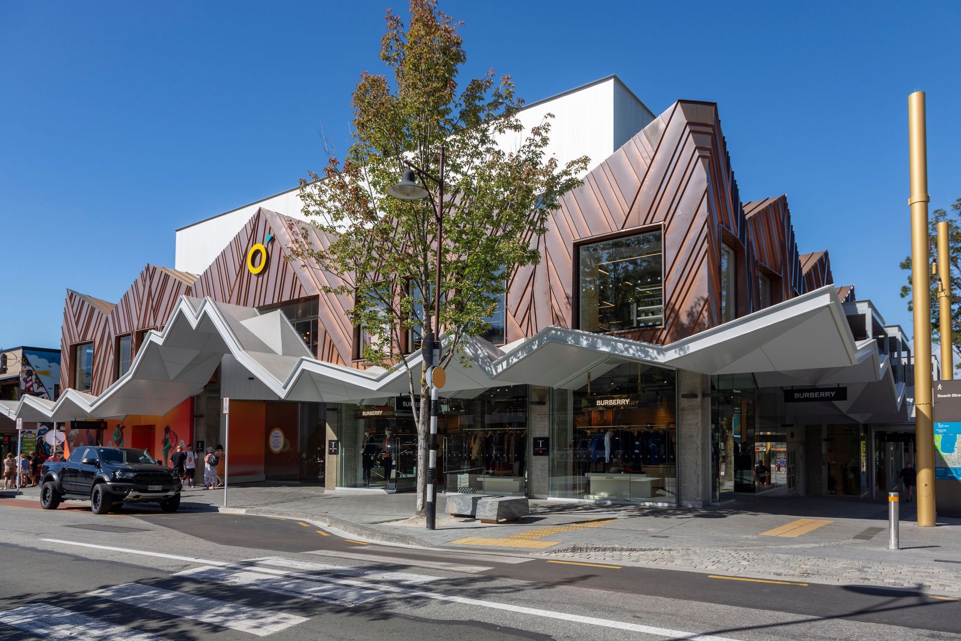 BurberryDFSQueenstownGalleria015.jpg