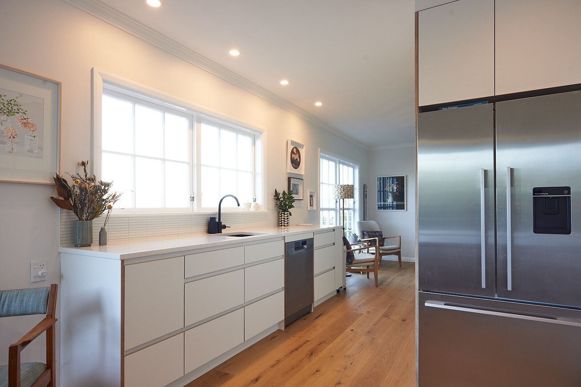 Seatoun kitchen &amp; laundry