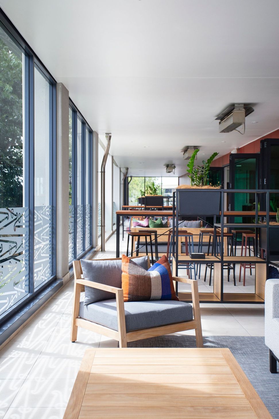 Designwell-Ibis-Fitout-IMG9750-v2.jpg