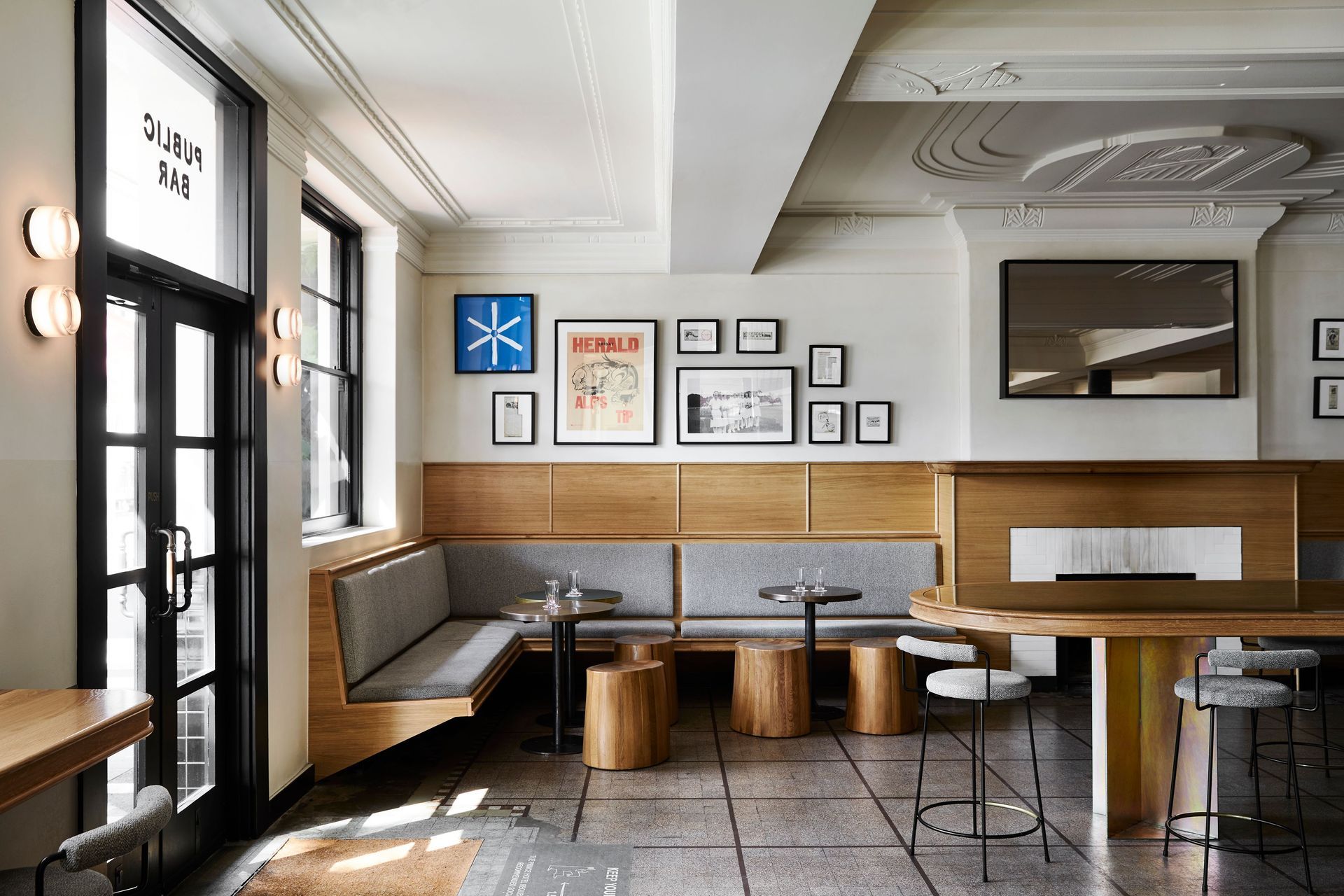 Prince Public Bar