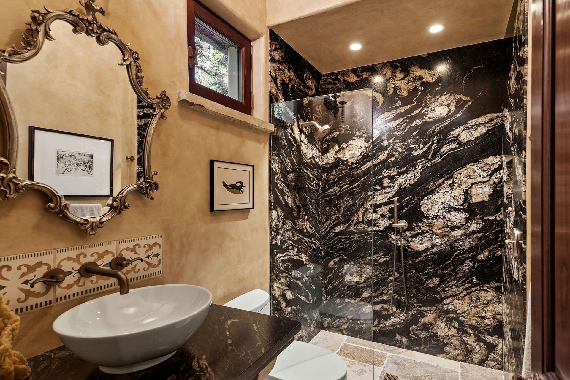 Maison-de-Provence-Bathroom.jpg