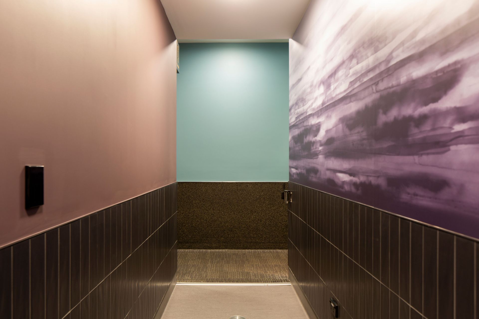 QueenstownAirportBathroom012.jpg