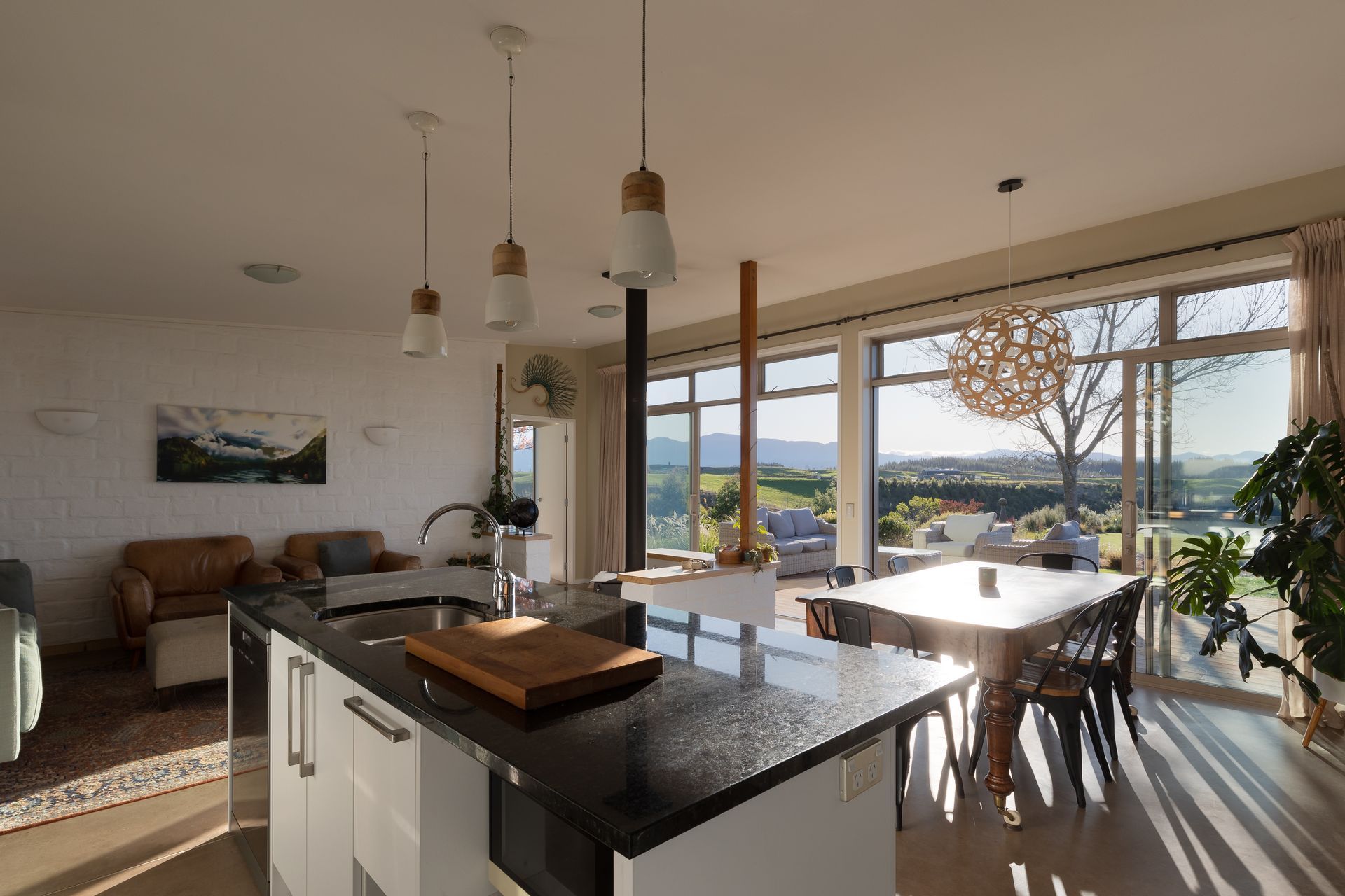 R60198-Edit.jpg