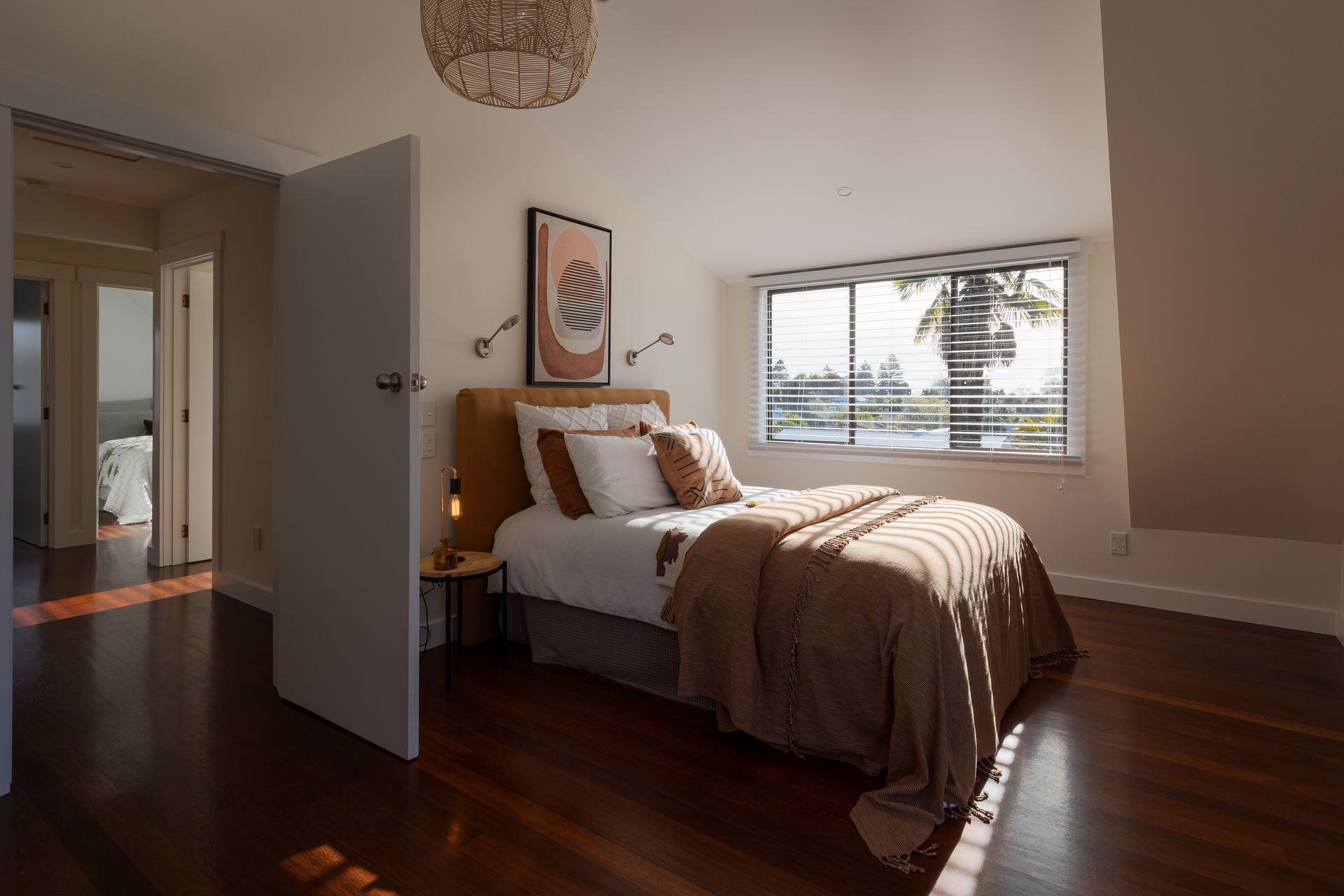 R60446-Edit.jpg
