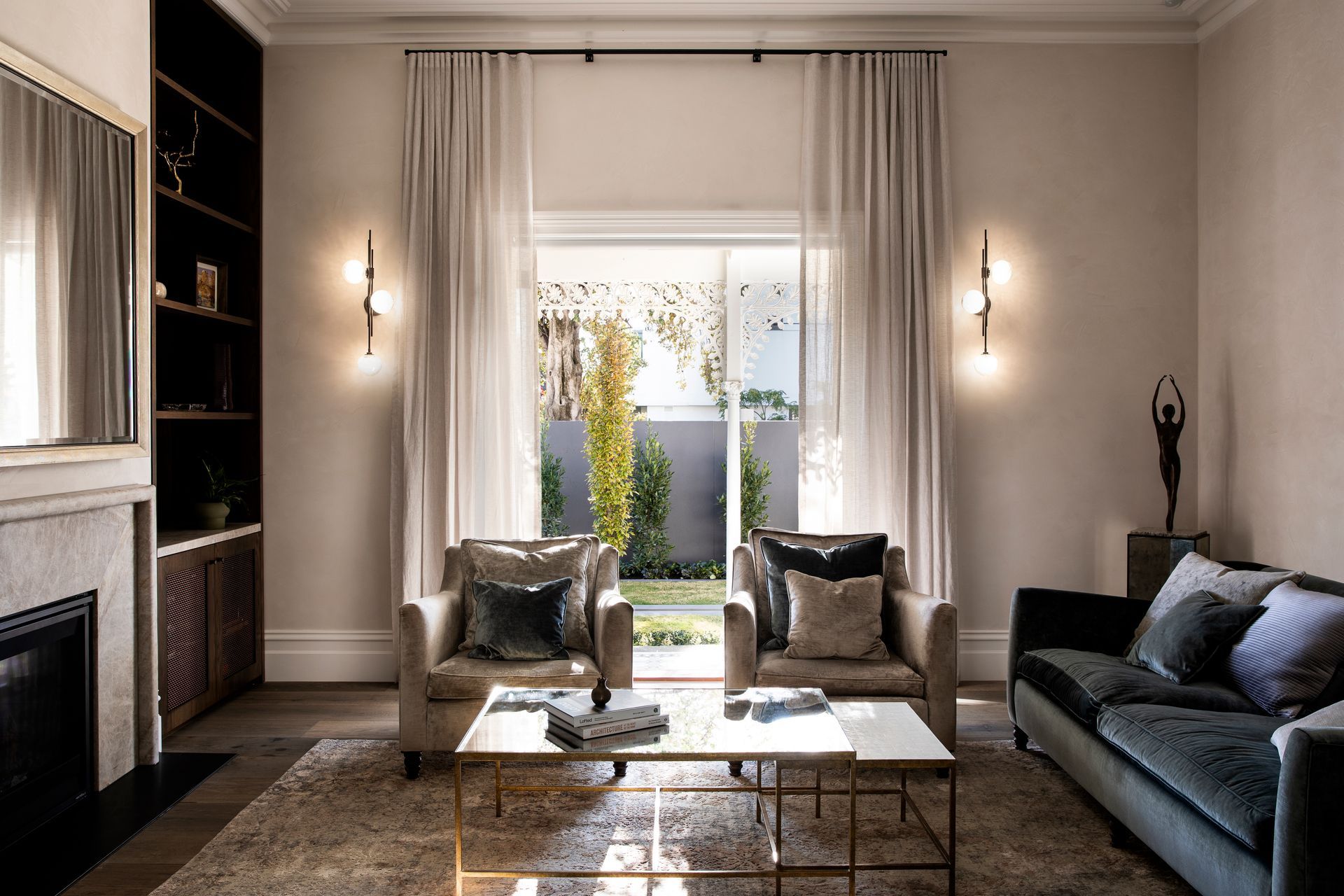 StonningtonBlackSt9751Gemmola.jpg
