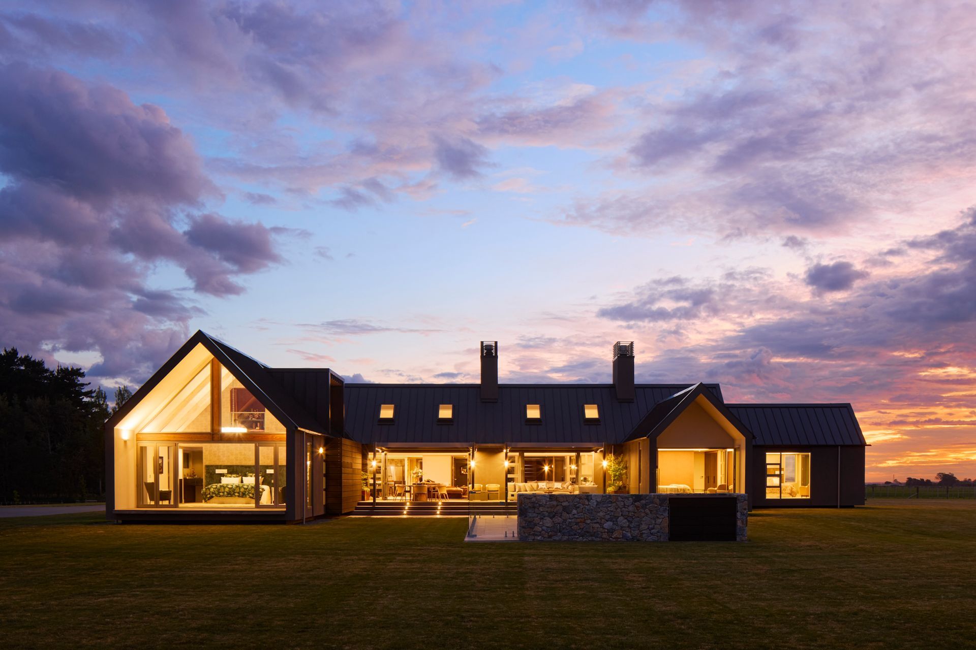 gibbons-architects-manawatu-gable-rural-home-exterior-09.jpg