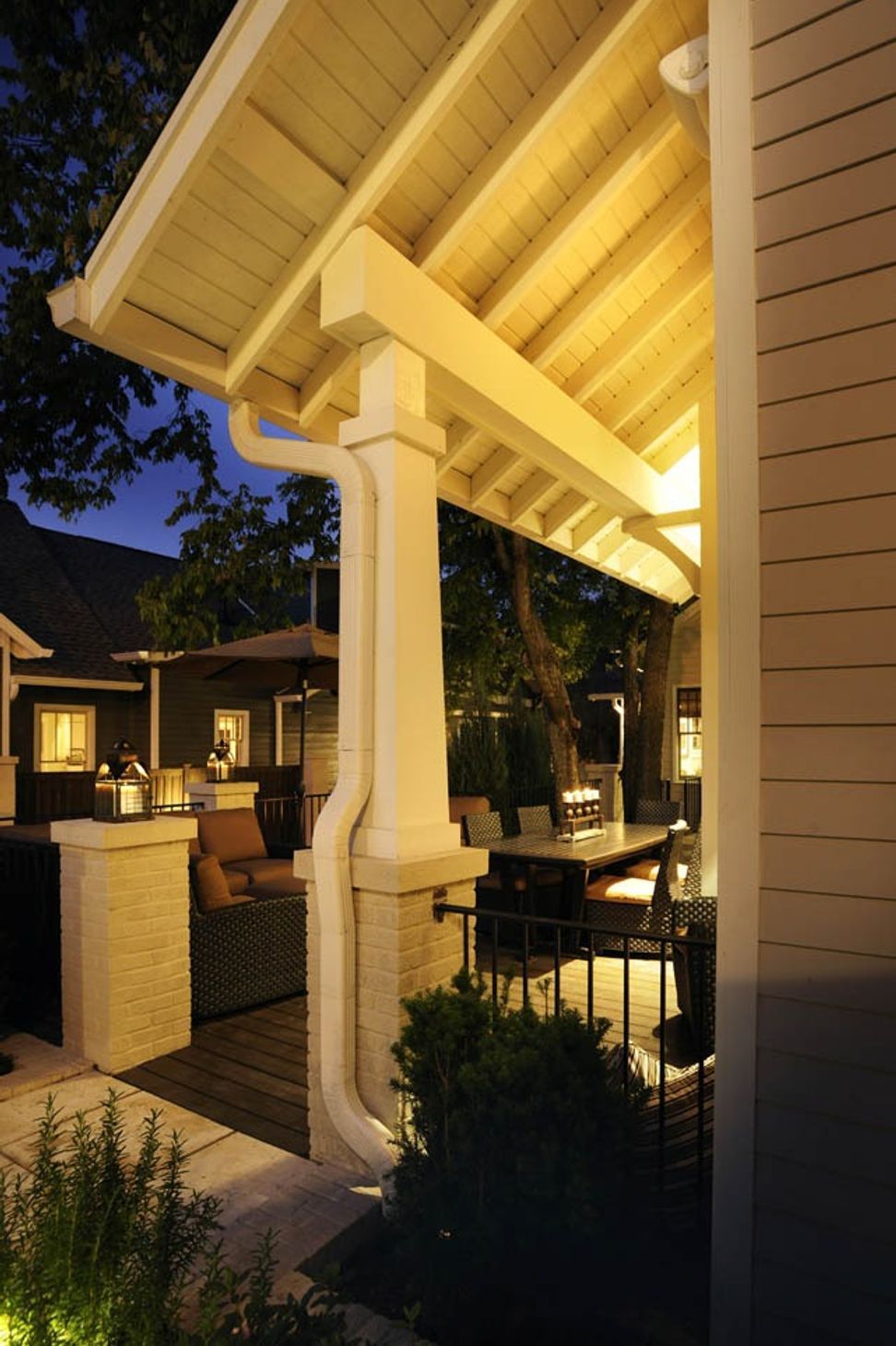 imgi10GreenRestorationporchdetail.jpg