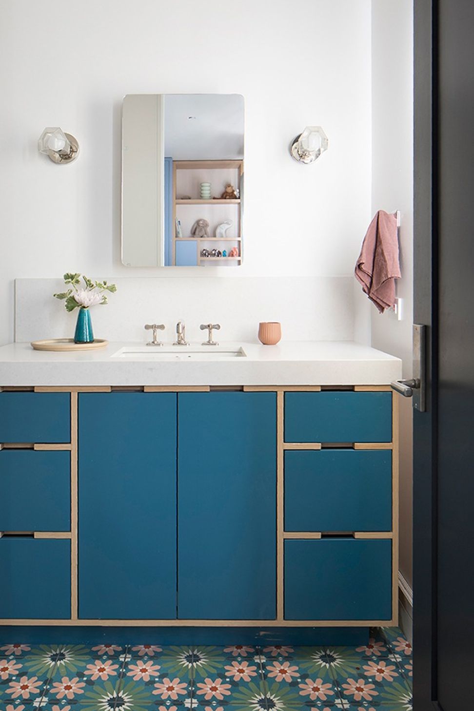imgi1409a-Rancho-View-Kids-Bathroom.jpg