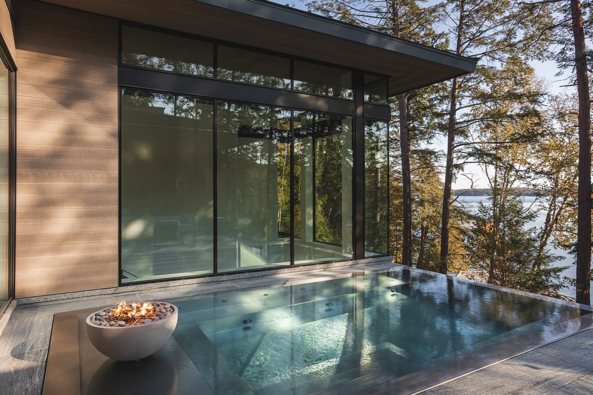 imgi19Bellevue-Bay-Cottage-07.jpg