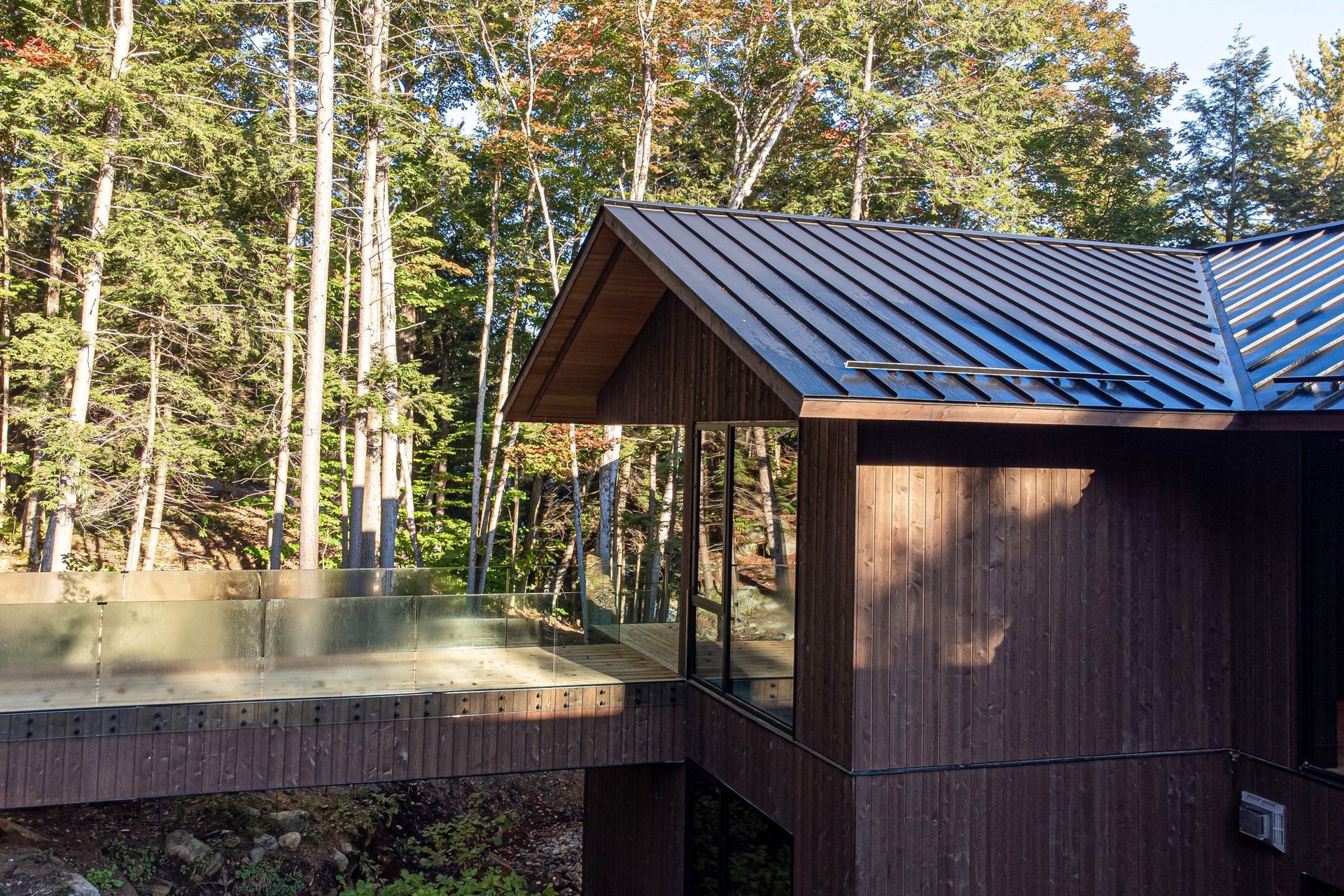 imgi20SLANT-CABIN-COTTAGE-16-scaled.jpg
