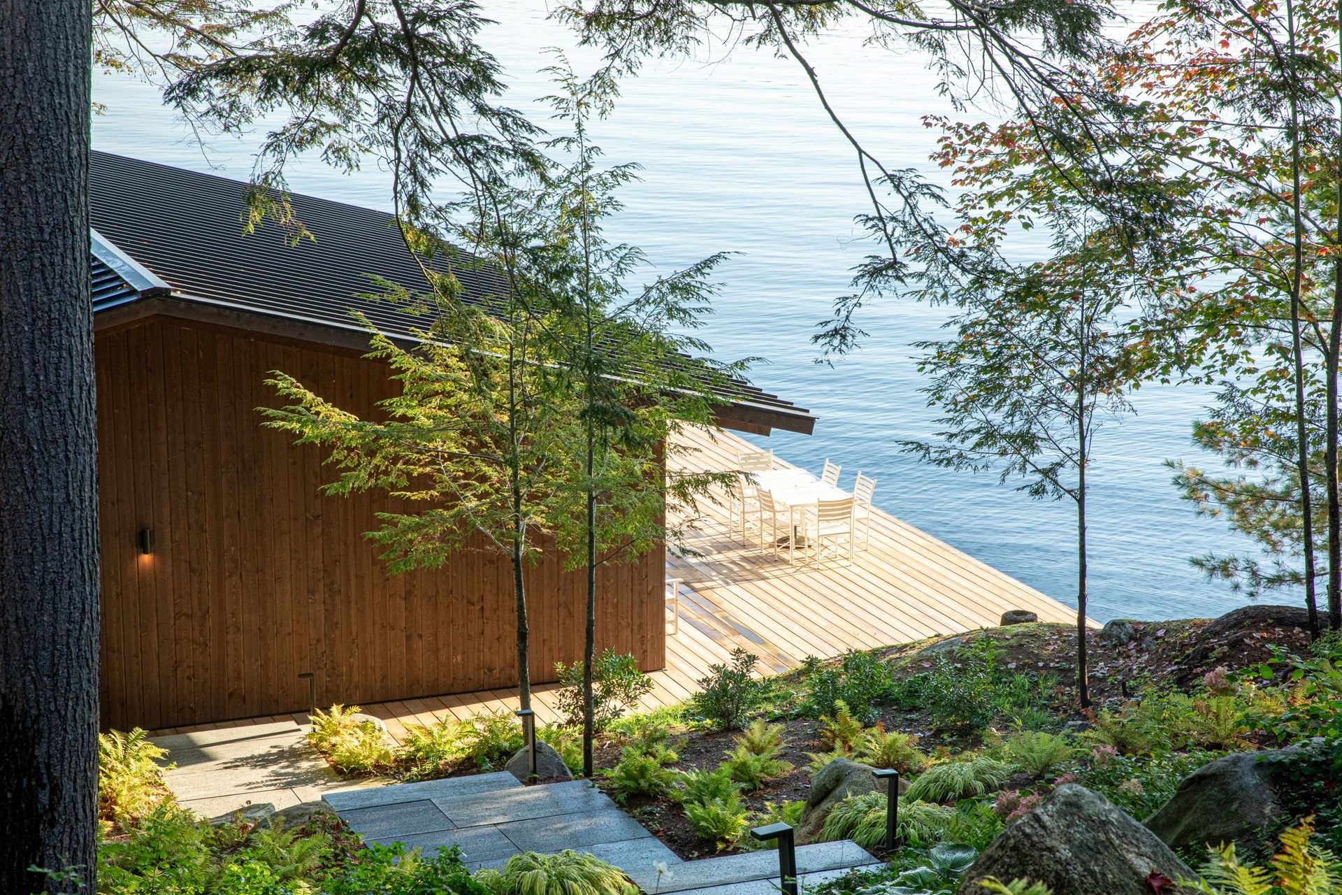 imgi22SLANT-CABIN-COTTAGE-18-scaled.jpg
