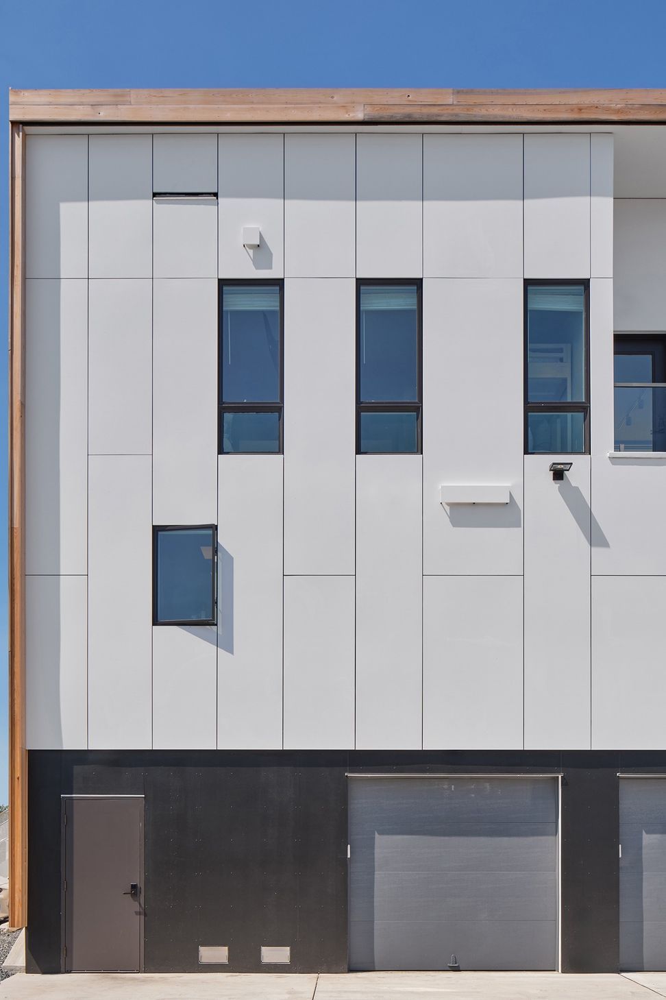 imgi24brigantine-marina-paddle-club-facade-detail.jpg