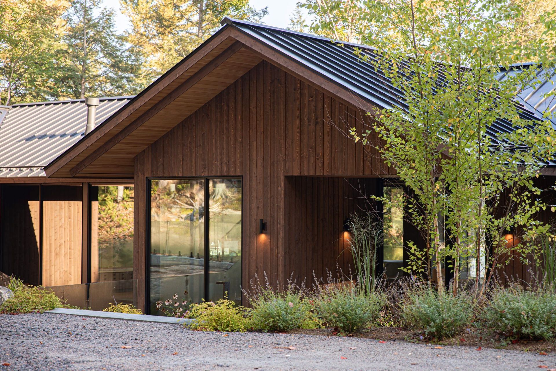 imgi39SLANT-CABIN-COTTAGE-39-scaled.jpg