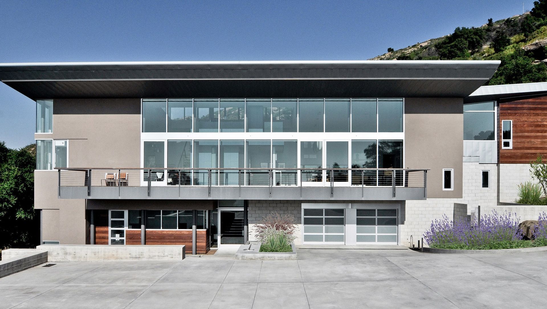 Box Canyon House banner
