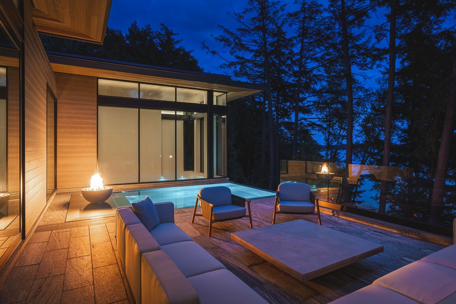 imgi41Bellevue-Bay-Cottage-58.jpg