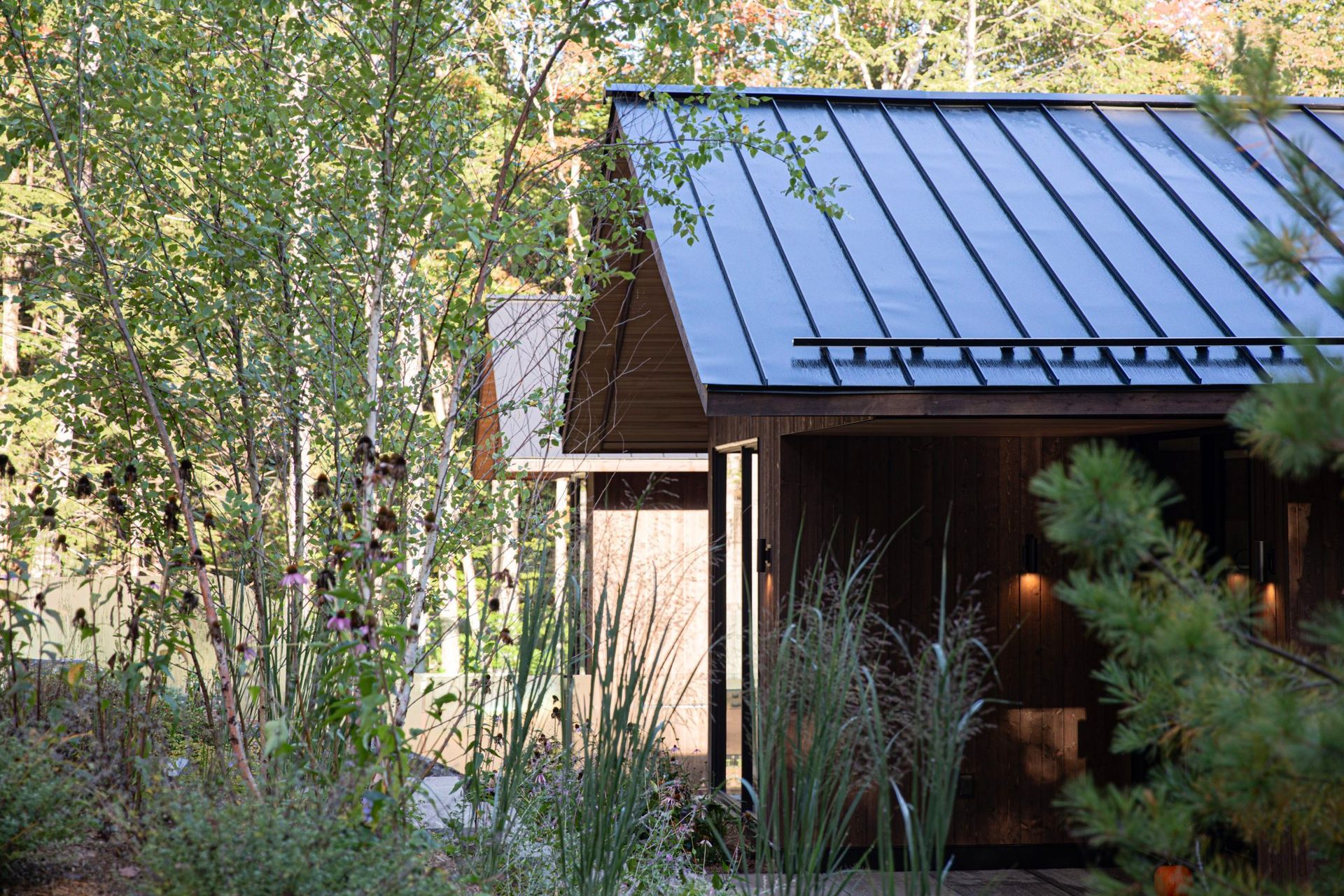 imgi41SLANT-CABIN-COTTAGE-42-scaled.jpg