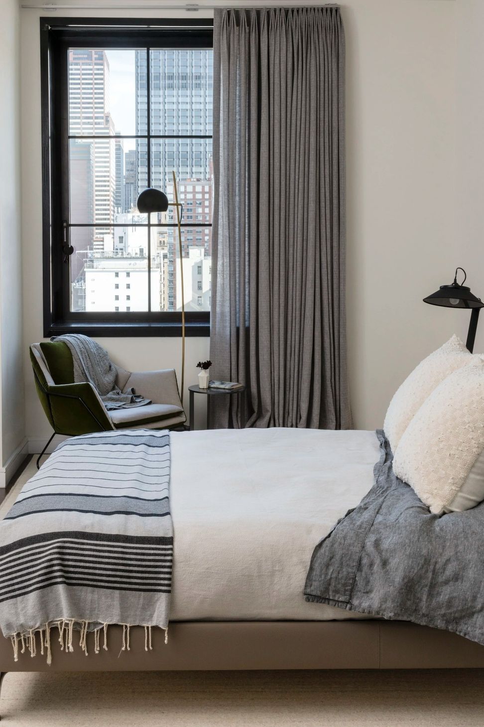imgi57StellaNYCBedroom.jpg