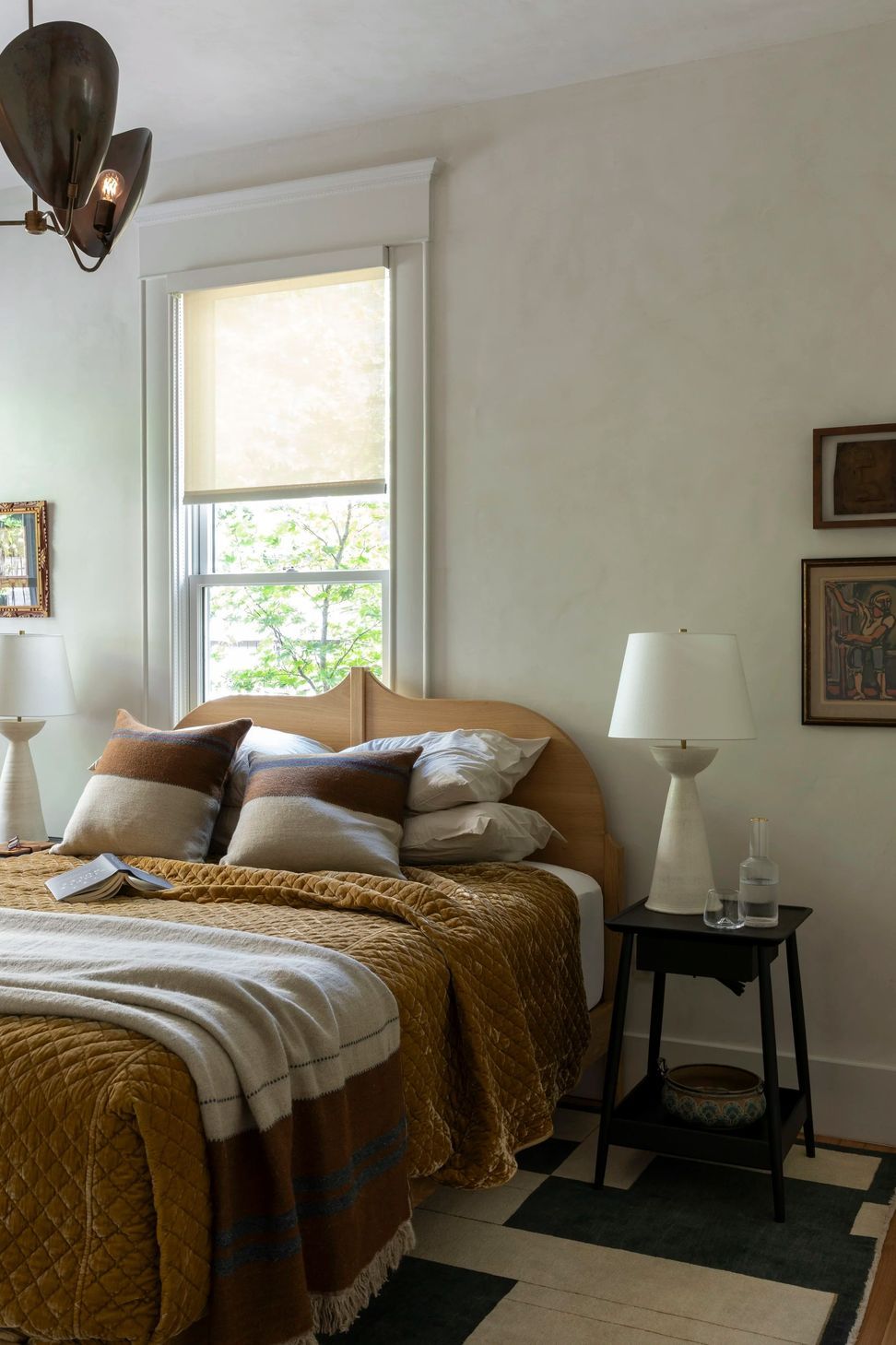 imgi5815W9GuestBed.jpg