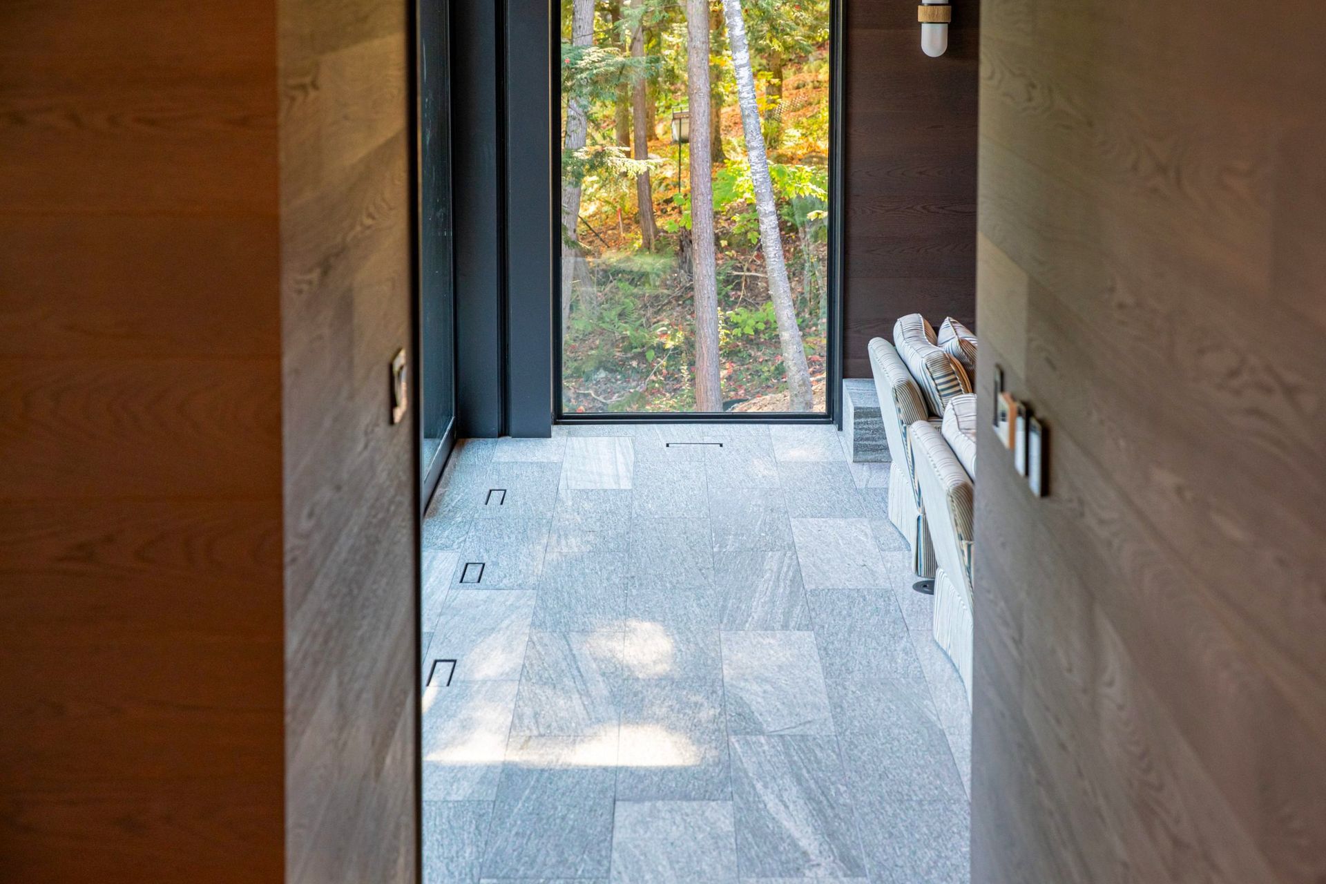 imgi58SLANT-CABIN-COTTAGE-59-scaled.jpg