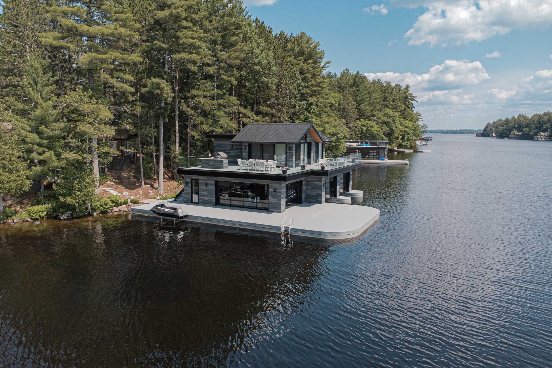 imgi5whiteside-boathouse-5.jpg