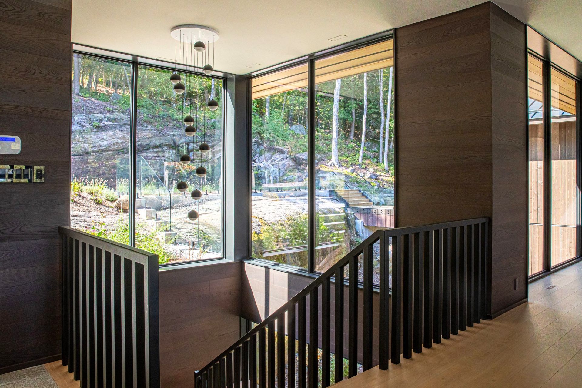 imgi68SLANT-CABIN-COTTAGE-70-scaled.jpg