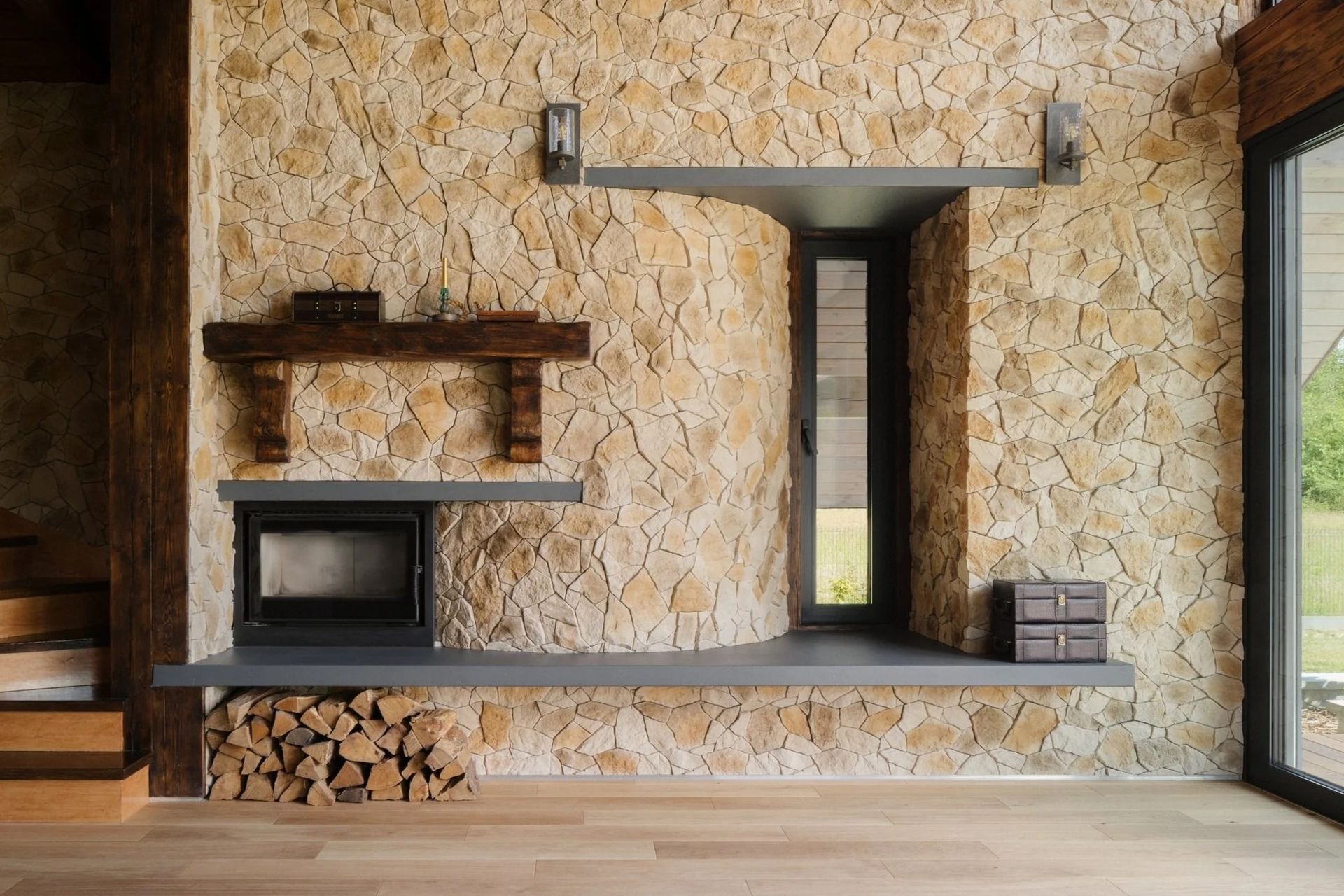 imgi6BucolicHouseInt7.jpg
