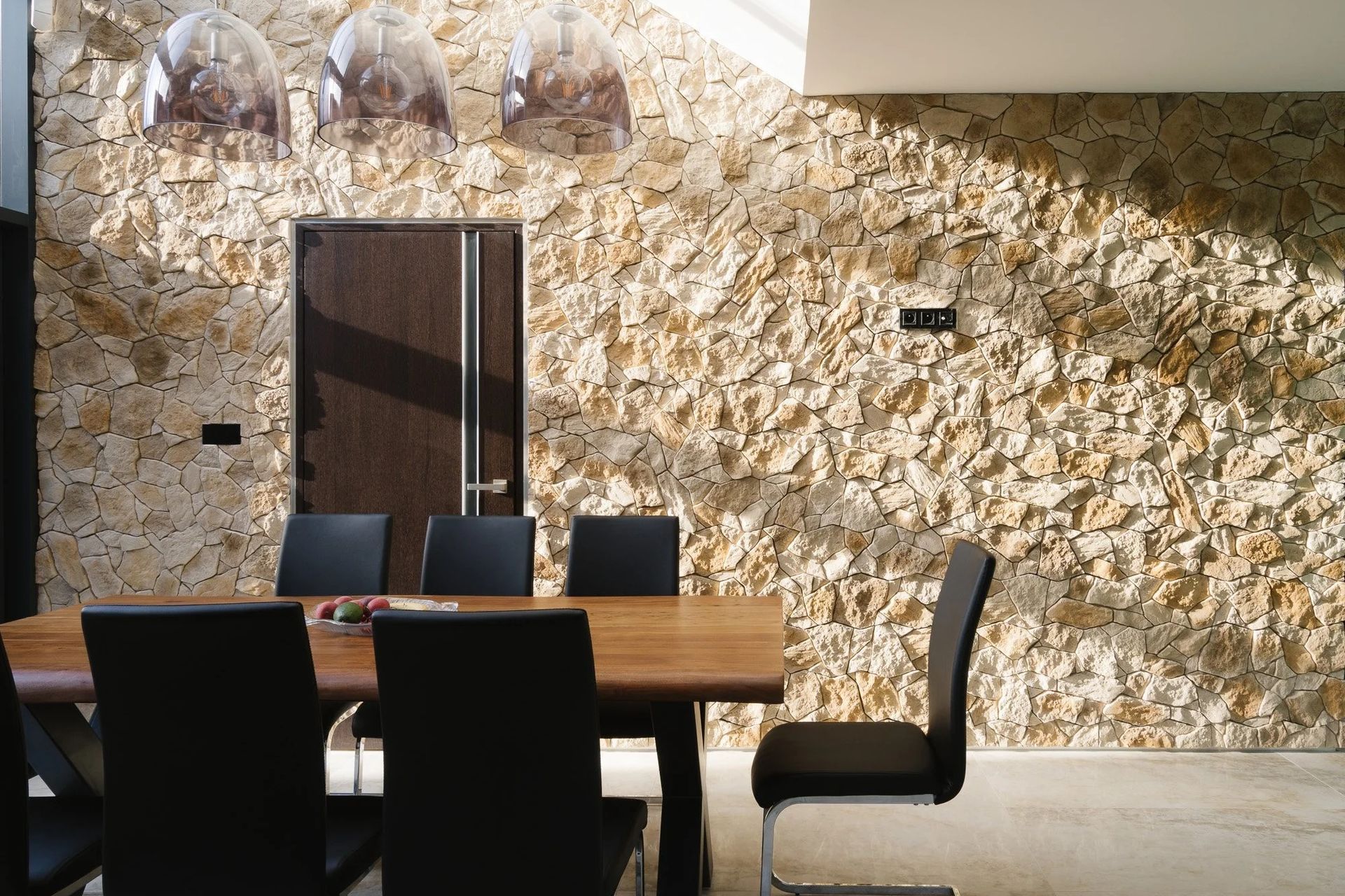 imgi8InteriorPREVIEW30-v2.jpg