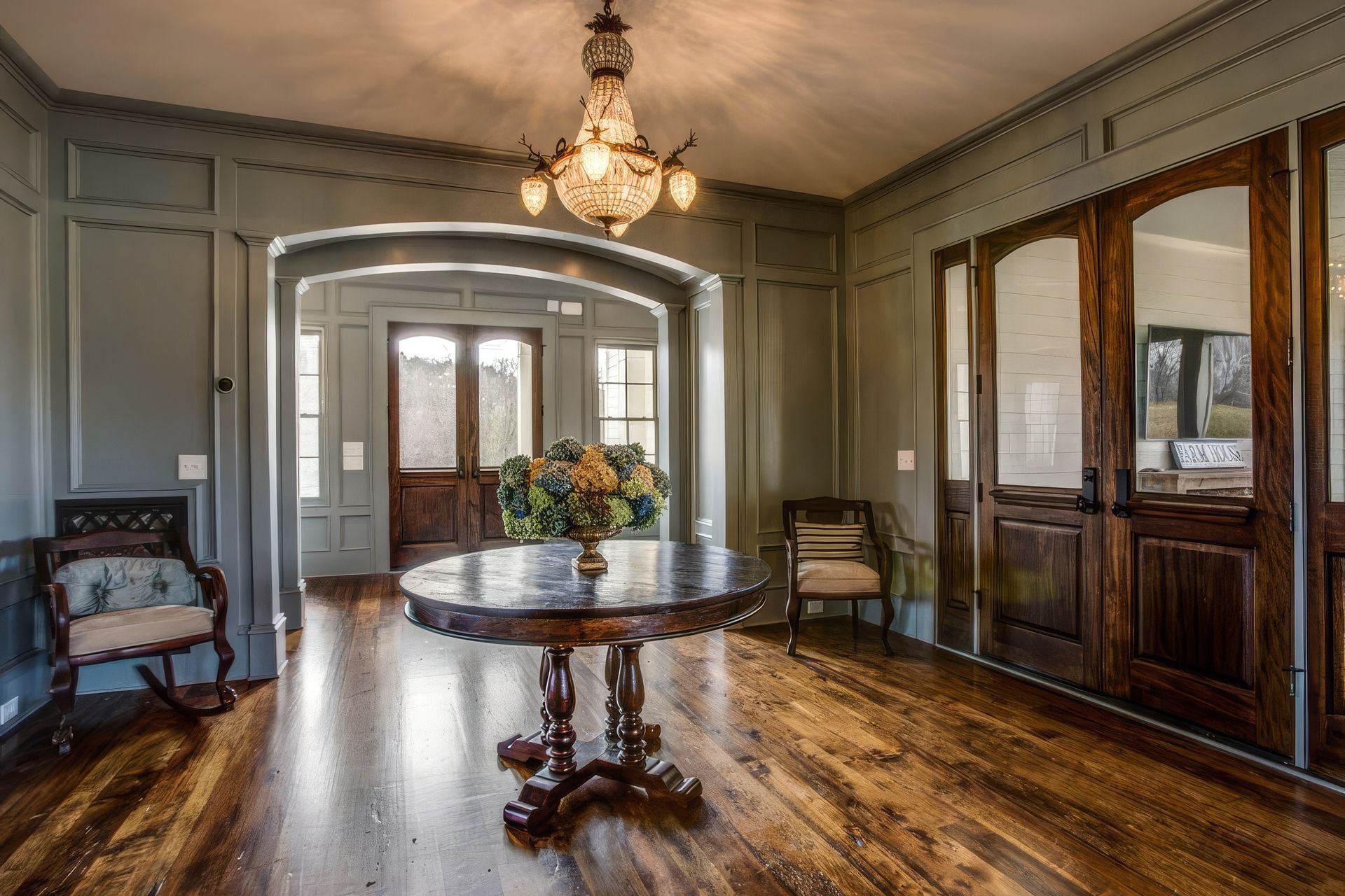 imgi9Briarwood-Farm-Foyer1-upscaled-by-Replicate.jpg