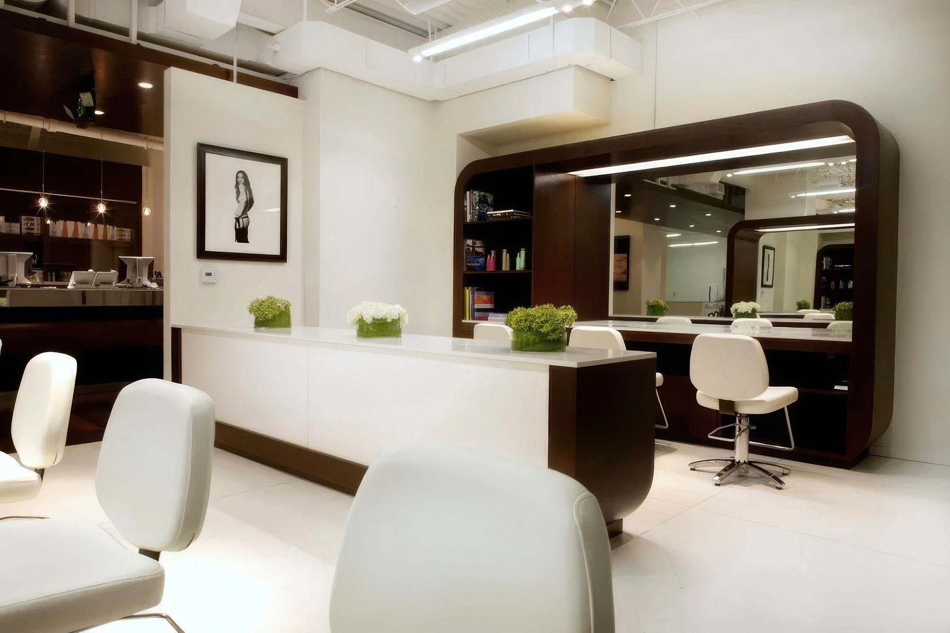 sally-hershberger-salon-81-1030x685-ap-compressed-upscaled-by-Replicate.jpg