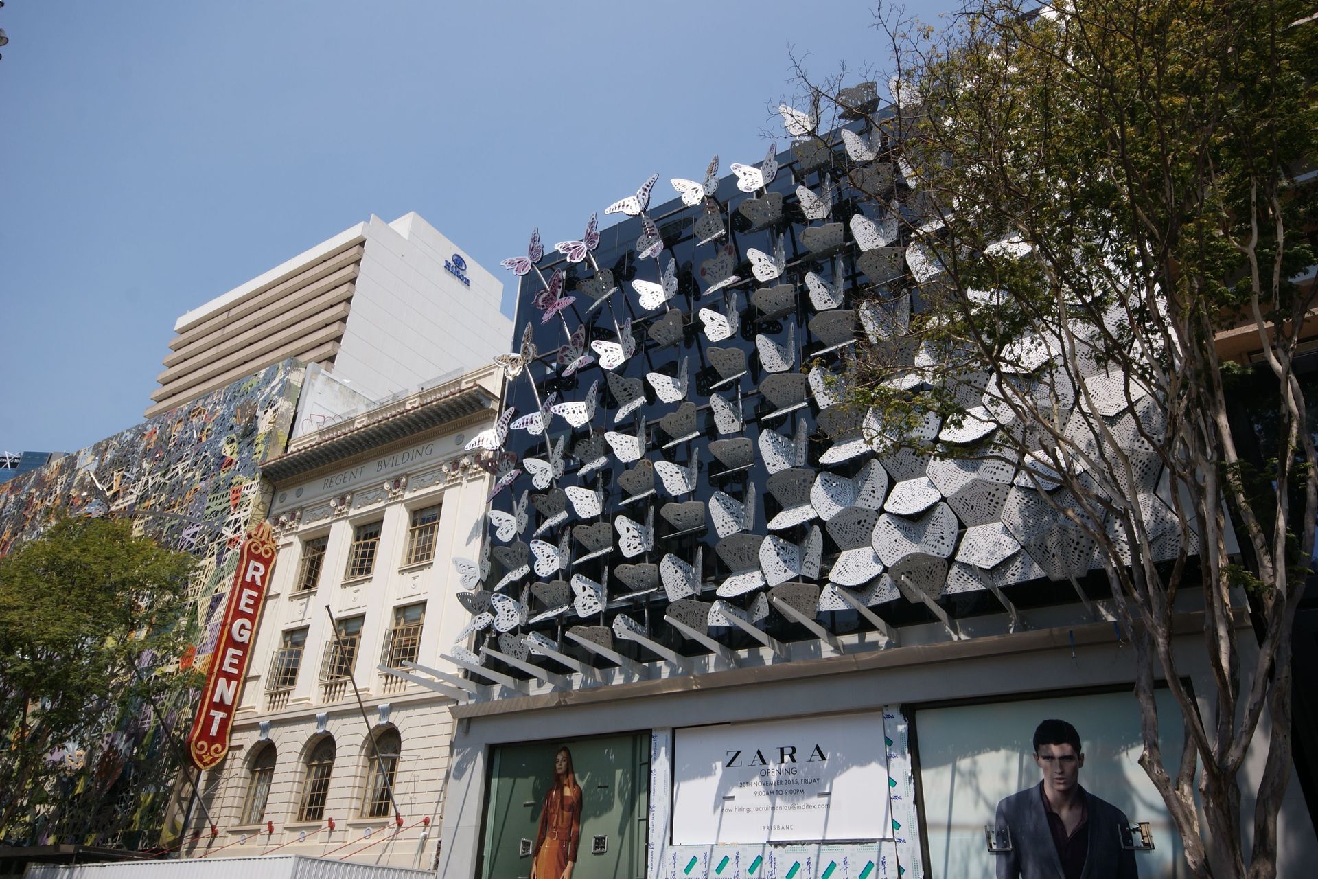 ^^155 Queen St Mall