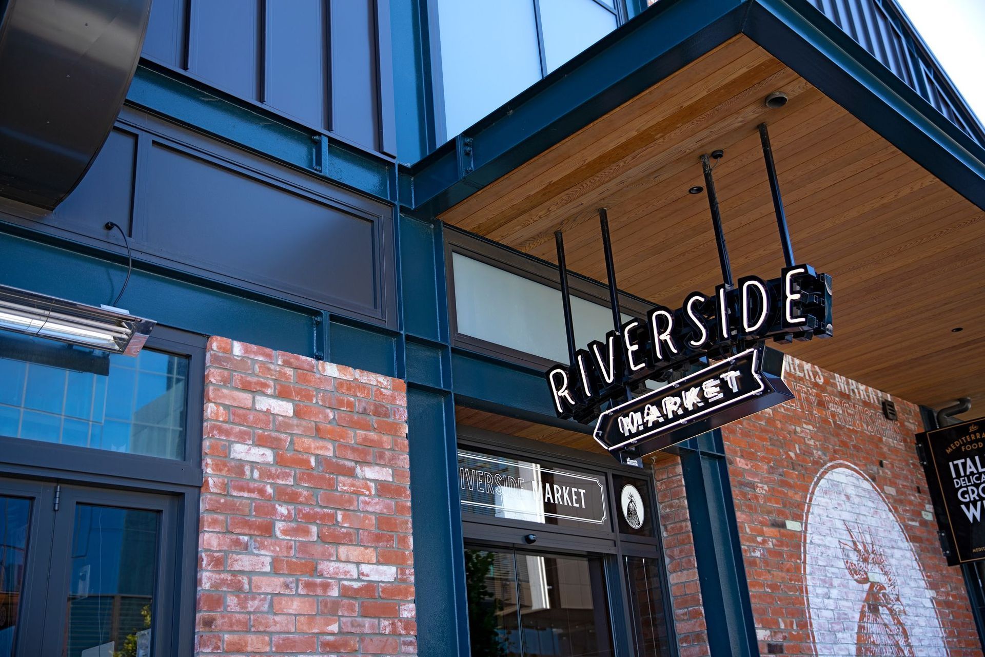 Riverside Market
