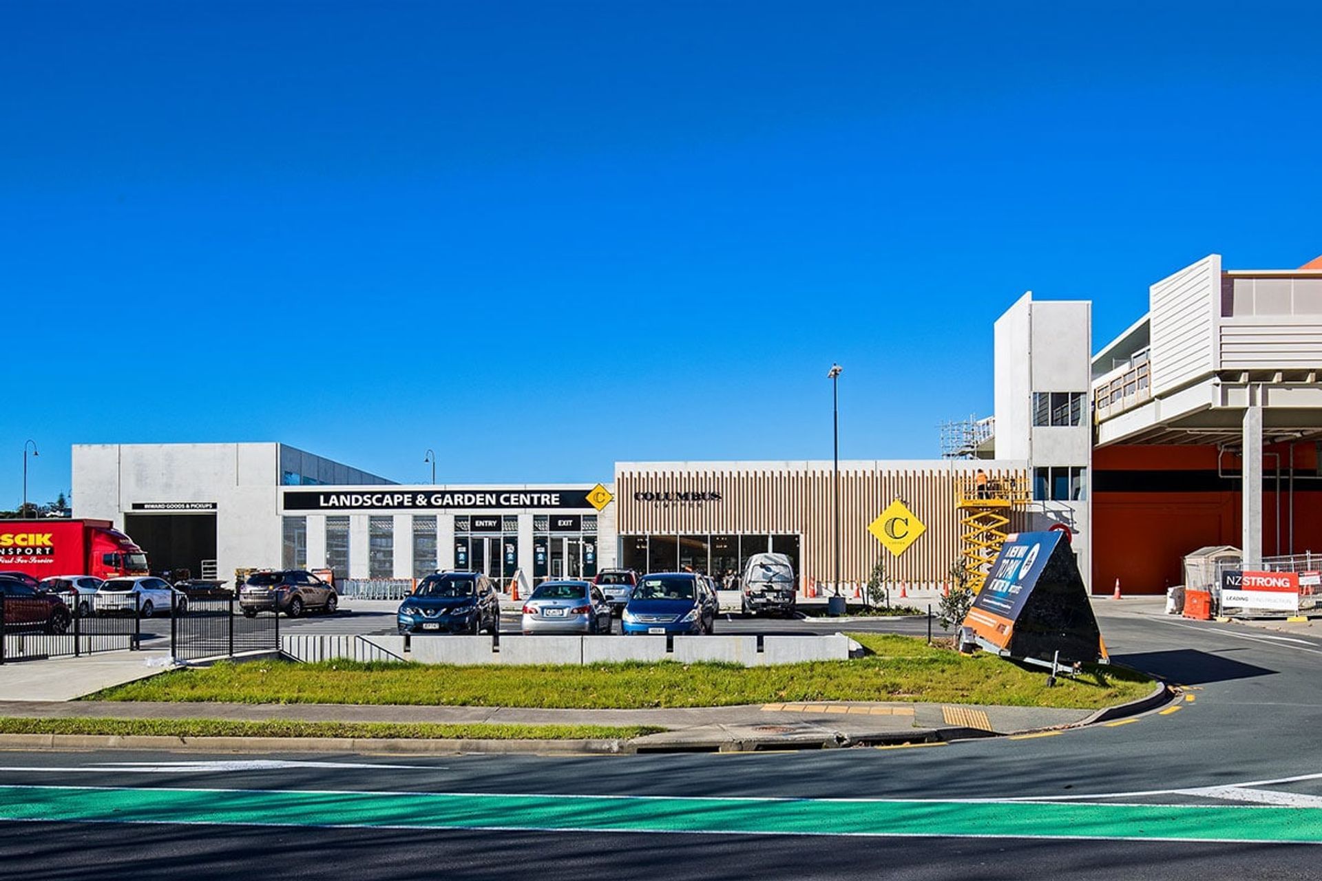Mitre 10 Extension