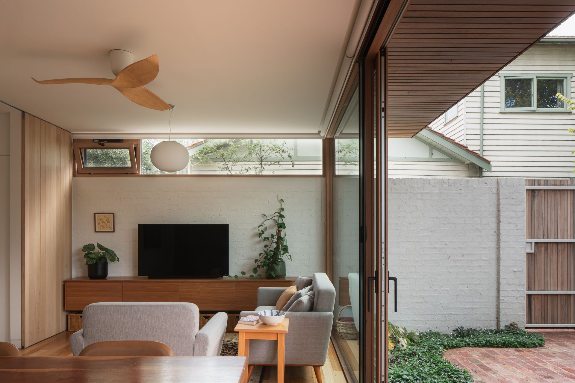 153-Little-Brick-House-Ben-Callery-Architects-high-res-11.jpg