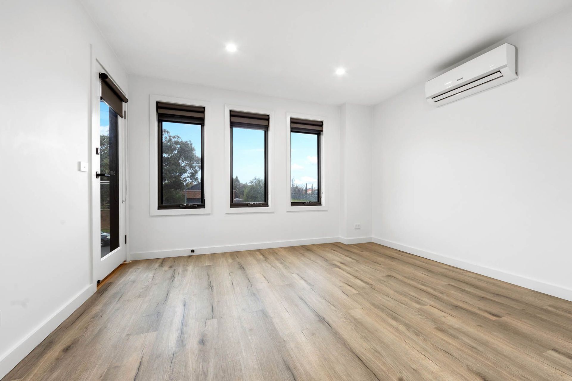 7-Master-Bedroom.jpg