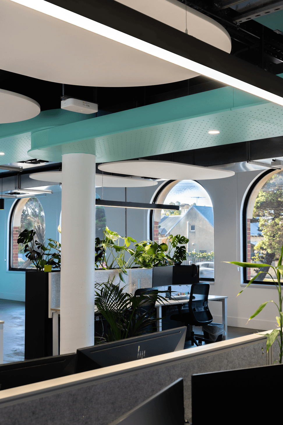 Photography: Andrew Purvis &amp; Unios Lighting