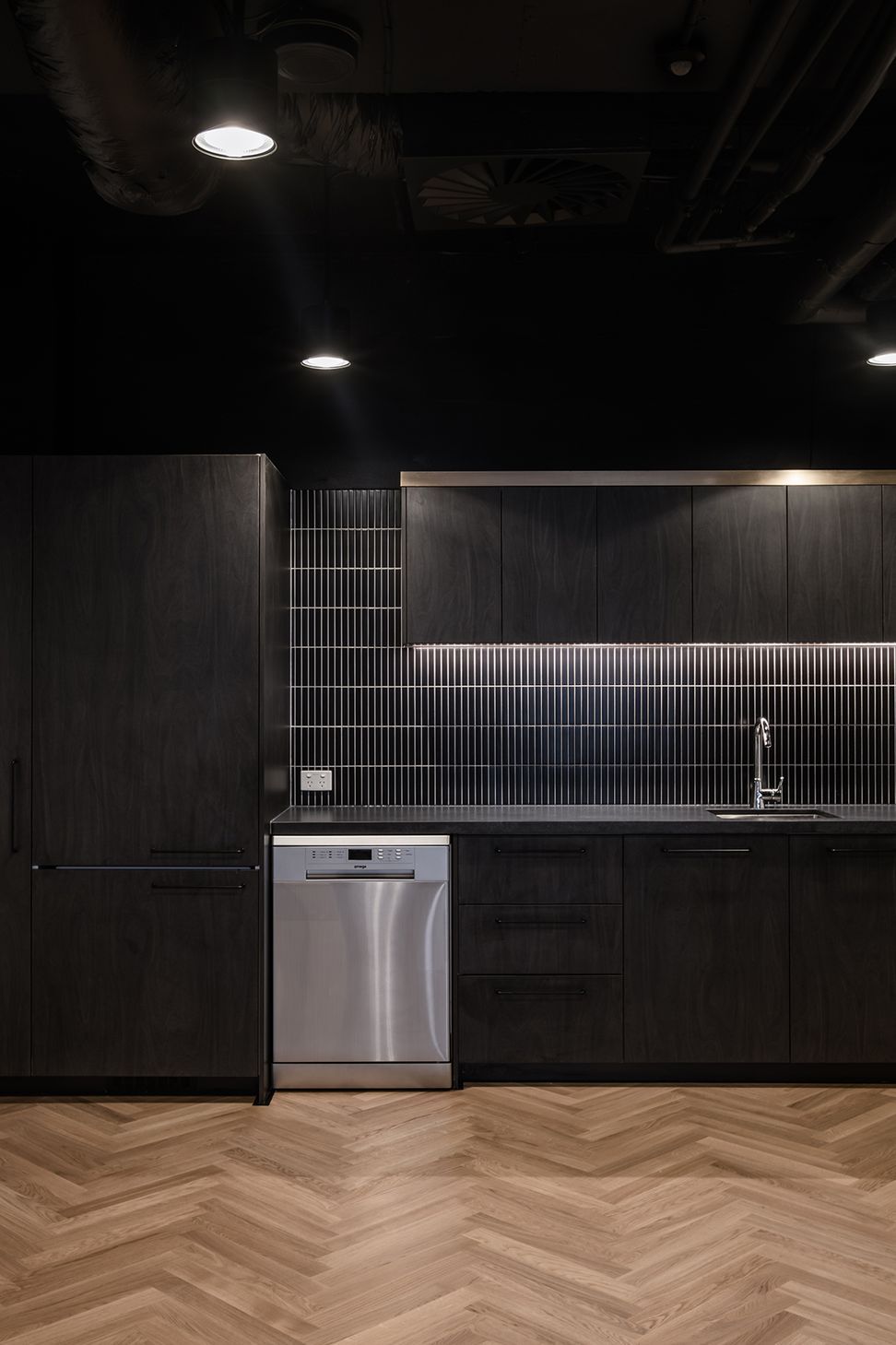 Avant-Garde Office Fitout, QLD