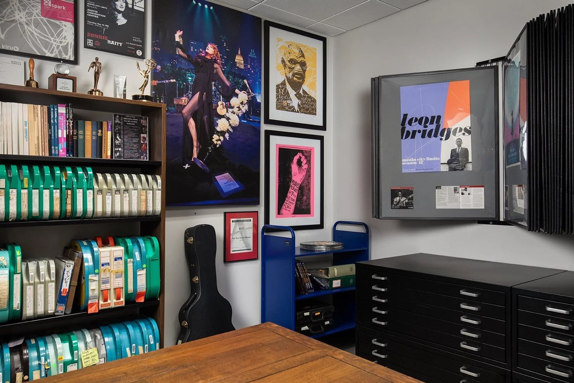 imgi12archive-room-2.jpg